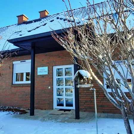 Geraeumige Solitude In Im Bernstein Casa vacanze